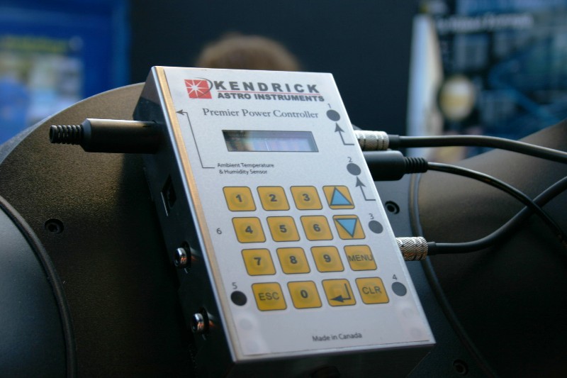 dew heater and controller